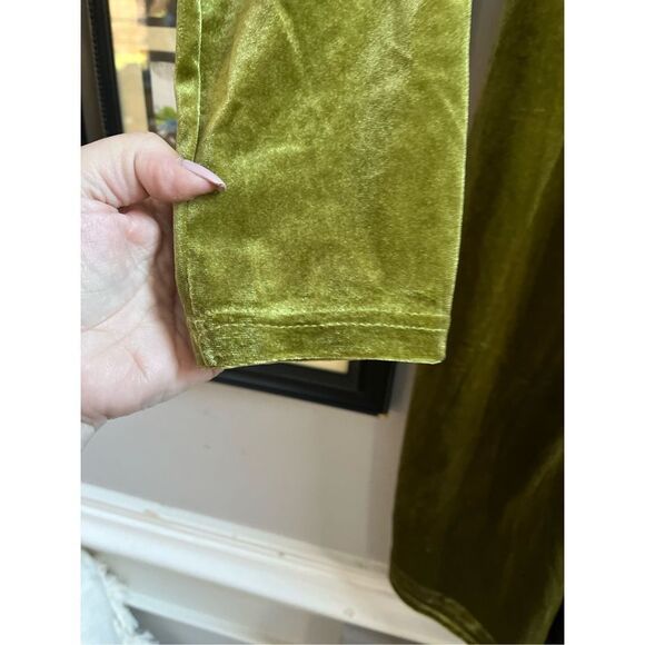 Madison & Hudson Moss Green Ruched Bust Velvet MIDI Dress sz L EUC - Picture 4 of 6